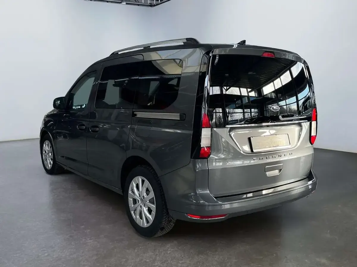 Neu Ford Tourneo Connect Titanium 122 PS (89 kW) 2026 Graphite grey Van / Kleinbus