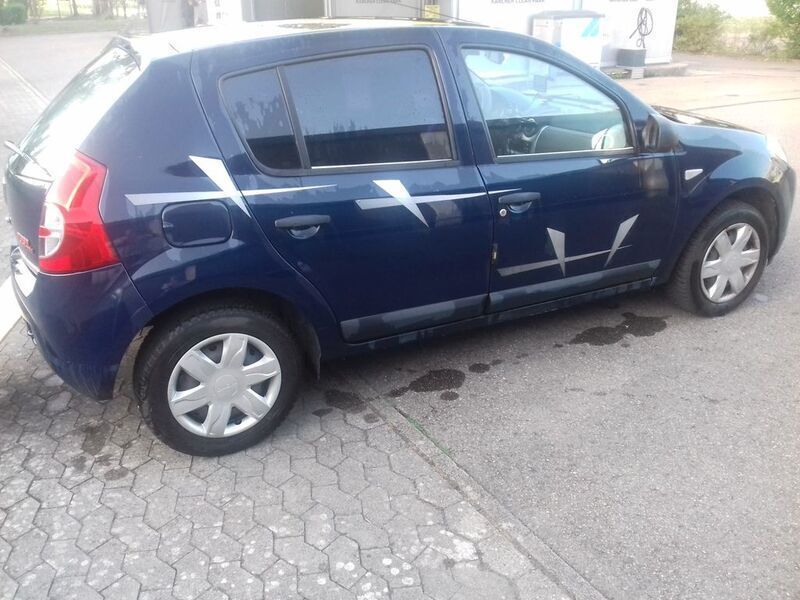 Gebraucht Dacia Sandero 75 PS (55 kW) 2012 Blau Kleinwagen