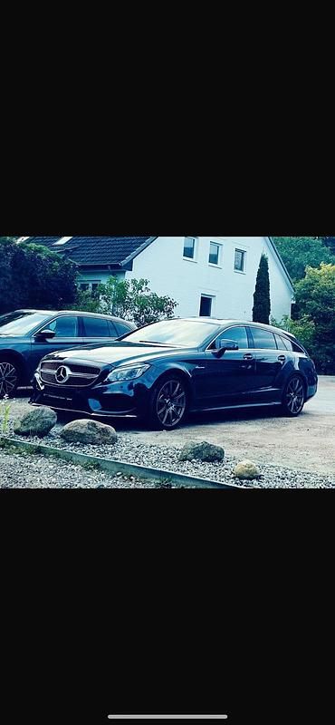 Andere farben Gebraucht 2015 Mercedes CLS500 Shooting Brake Kombi | 26.500 € (Guter Preis) - Bild 1/4