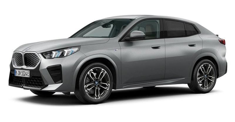 Grau Gebraucht 2025 BMW iX2 Comfort Edition SUV | 55.243 € - Bild 1/4