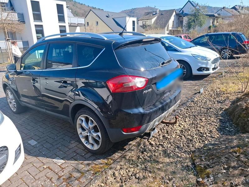 Gebraucht Ford Kuga 163 PS (119 kW) 2012 Schwarz SUV