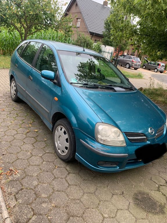 Grün Gebraucht 2003 Nissan Almera Tino Van / Kleinbus | 2.700 € (Etwas zu teuer) - Bild 1/4