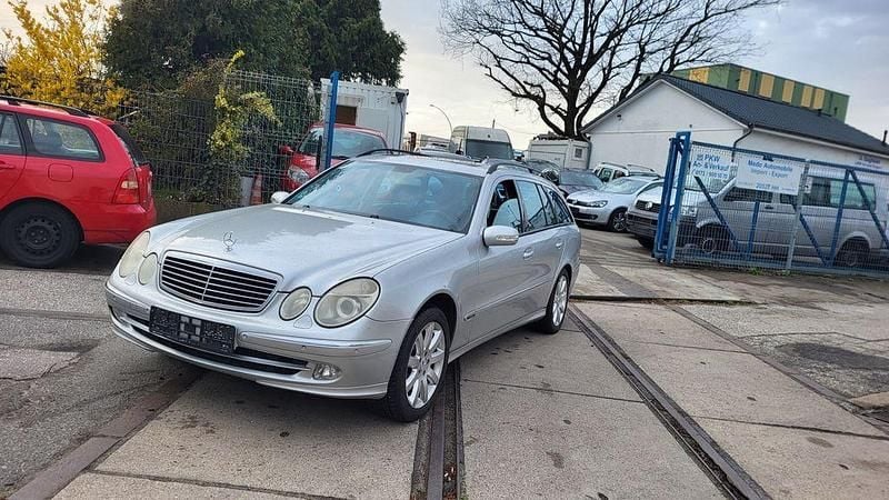 Gebraucht Mercedes E270 Avantgarde 177 PS (130 kW) 2004 Silber Limousine
