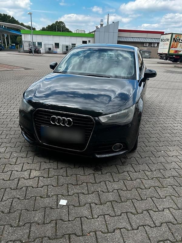 Schwarz Gebraucht 2010 Audi A1 S-Line Kleinwagen | 4.000 € (Guter Preis) - Bild 1/4