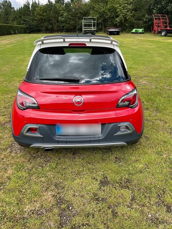 Gebraucht Opel Adam Rocks 150 PS (110 kW) 2016 Rot Kleinwagen