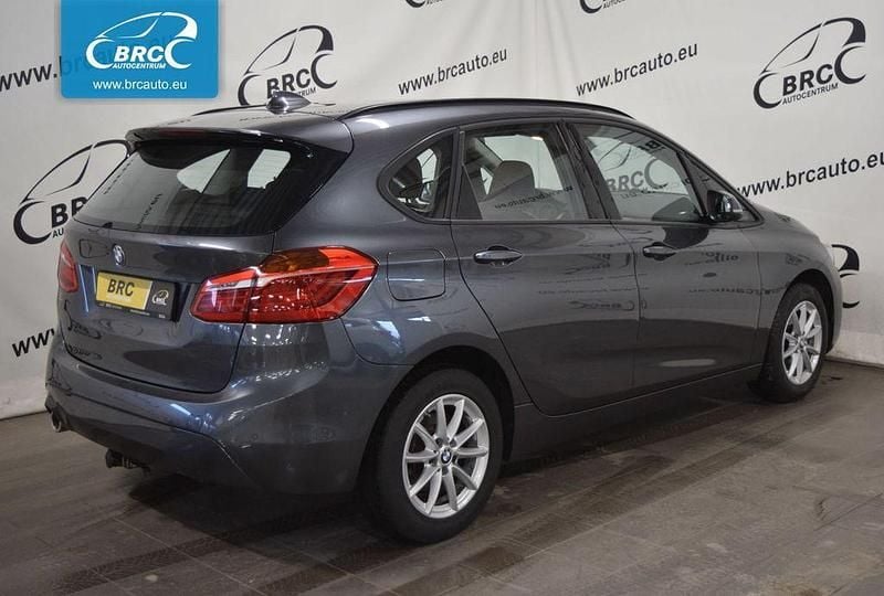 Gebraucht BMW 216 Active Tourer 116 PS (85 kW) 2019 Grau Van / Kleinbus