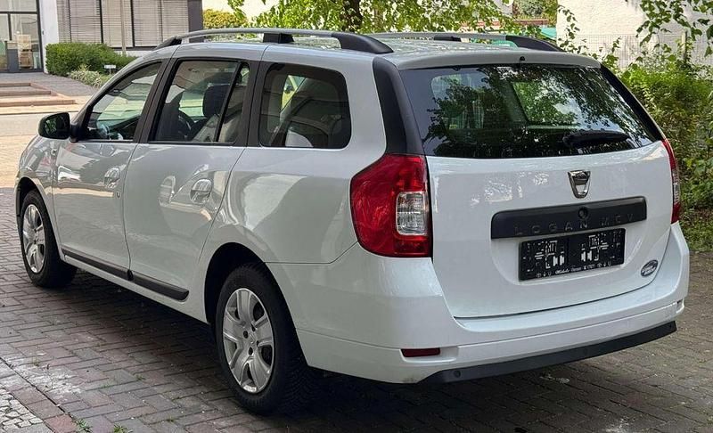 Gebraucht Dacia Logan 90 PS (66 kW) 2018 Gletscherweiss Limousine