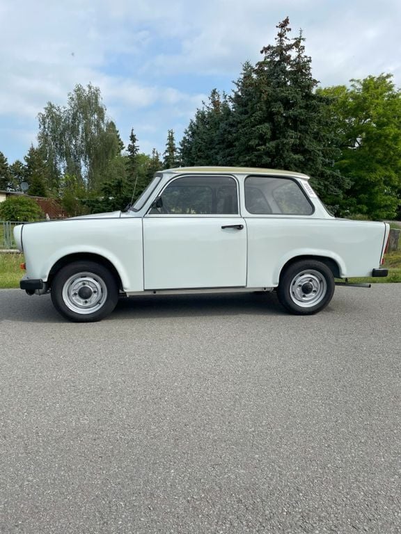 Weiß Gebraucht 1989 Trabant 601 Limousine | 6.000 € - Bild 1/4