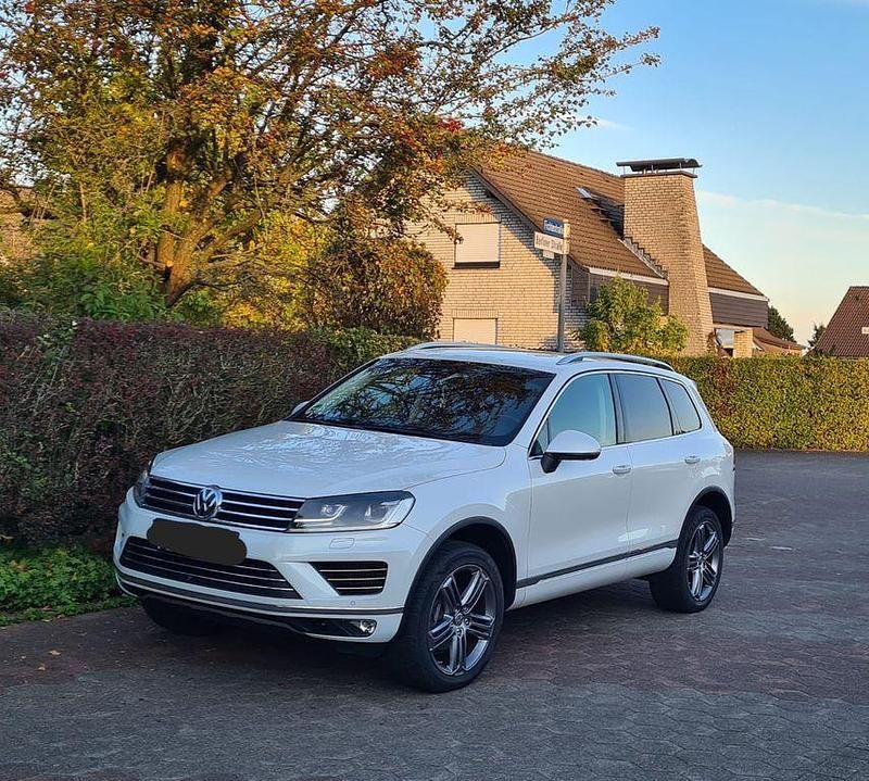 Weiß Gebraucht 2016 VW Touareg SUV | 21.900 € (Fairer Preis) - Bild 1/4