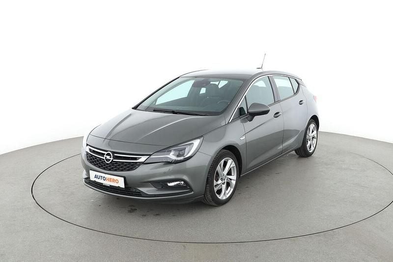 Grau Gebraucht 2016 Opel Astra Innovation Limousine | 13.090 € (Fairer Preis) - Bild 1/3