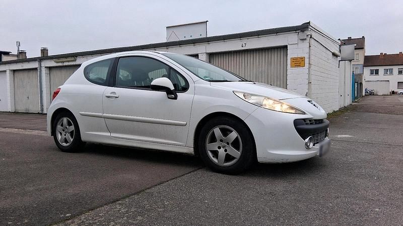 Gebraucht Peugeot 207 2008 Weiß Kleinwagen