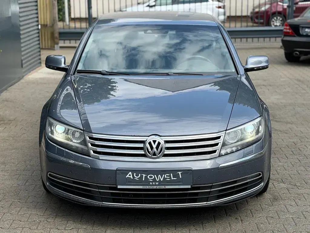 Gebraucht VW Phaeton 245 PS (180 kW) 2014 Grau Limousine