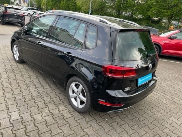 Gebraucht VW Golf Sportsvan IQ Drive 116 PS (85 kW) 2020 Schwarz Van / Kleinbus