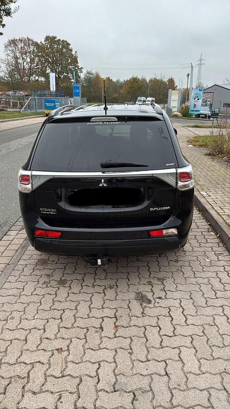 Gebraucht Mitsubishi Outlander 150 PS (110 kW) 2014 Schwarz SUV