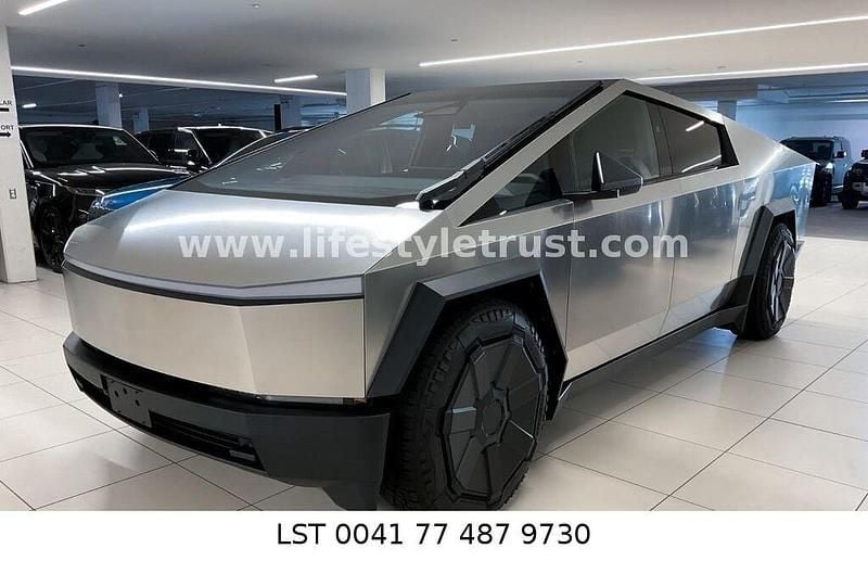 Grau Gebraucht 2024 Tesla Cybertruck SUV | 81.616 € - Bild 1/4