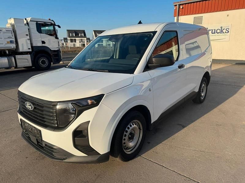 Second-hand Ford Transit 101 CP (74 kW) 2024 Alb Monovolum