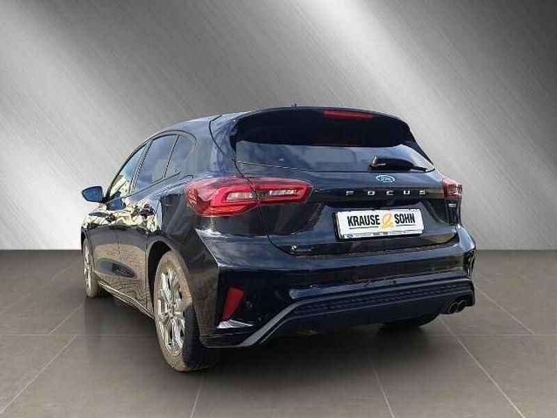 Gebraucht Ford Focus ST-Line 155 PS (114 kW) 2023 Schwarz Limousine