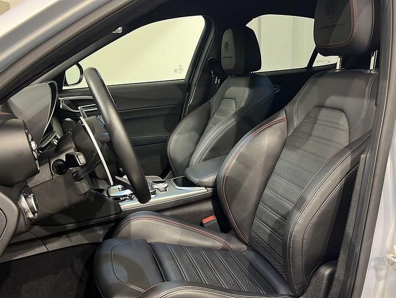 Gebraucht Alfa Romeo Giulia Competizione 280 PS (205 kW) 2023 Grau Limousine