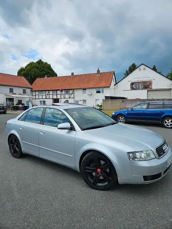 Gebraucht Audi A4 220 PS (161 kW) 2002 Silber Limousine