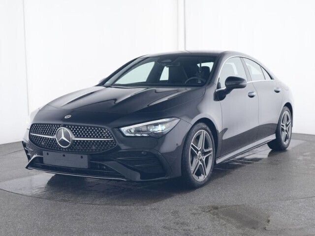 Metalliclack kosmosschwarz Gebraucht 2024 Mercedes CLA200 AMG Coupé | 37.900 € (Fairer Preis) - Bild 1/4