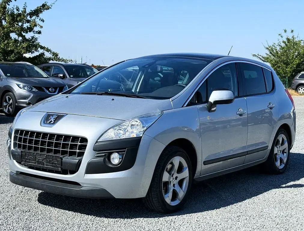 Gebraucht Peugeot 3008 Premium 156 PS (114 kW) 2011 Silber Kombi