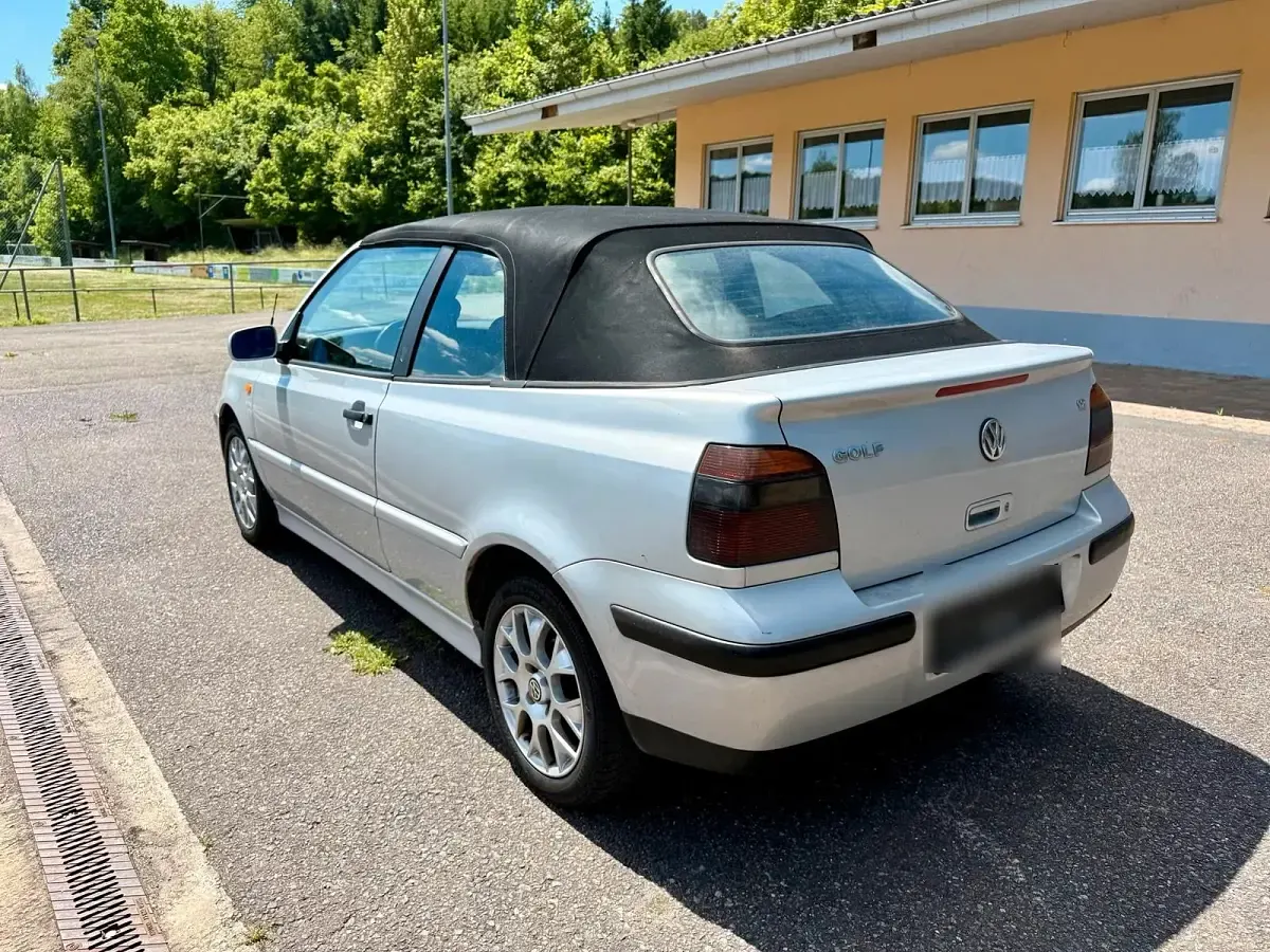 Gebraucht VW Golf 75 PS (55 kW) 1999 Silber Cabrio
