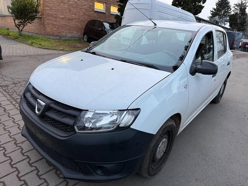 Gebraucht Dacia Sandero 75 PS (55 kW) 2013 Weiß Limousine