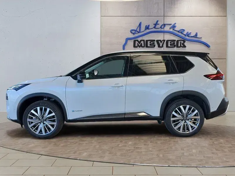 Neu Nissan X-Trail Tekna+ 213 PS (156 kW) 2026 Pearl white / black SUV