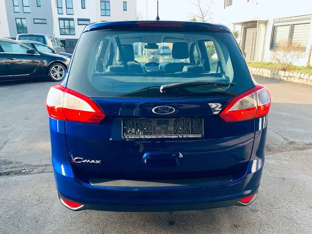 Gebraucht Ford Grand C-Max Titanium 140 PS (102 kW) 2013 Blau Van / Kleinbus