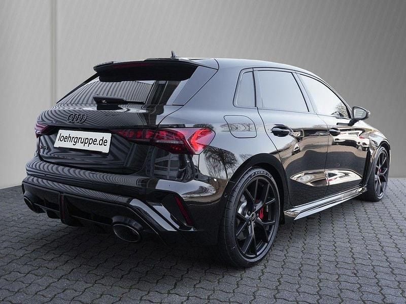 Gebraucht Audi RS3 Sport 400 PS (294 kW) 2026 Mythosschwarz metallic Limousine