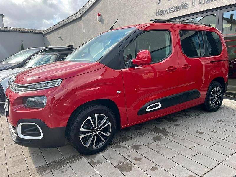 Gebraucht Citroën Berlingo Feel 110 PS (80 kW) 2019 Rot Van / Kleinbus