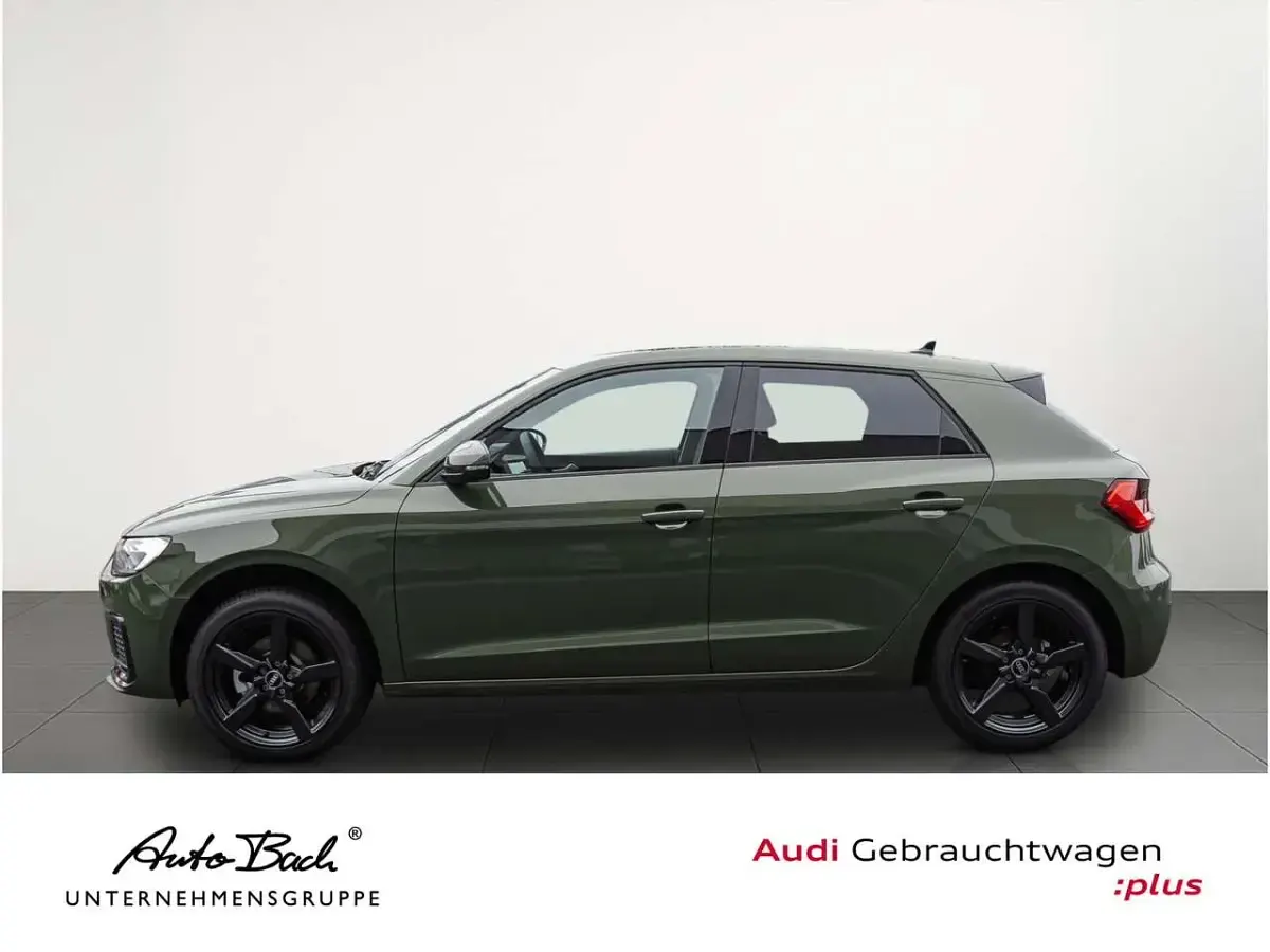 Gebraucht Audi A1 Advanced Plus 116 PS (85 kW) 2025 Distriktgrün metallic SUV