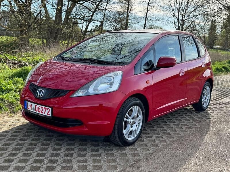 Gebraucht Honda Jazz Trend 90 PS (66 kW) 2010 Rot Kleinwagen