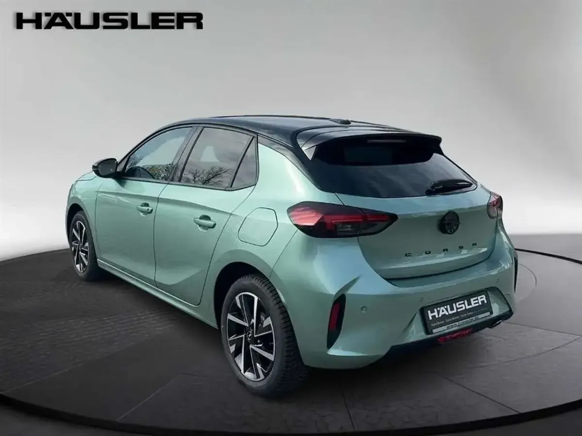 Neu Opel Corsa 131 PS (96 kW) 2026 Grün Kleinwagen