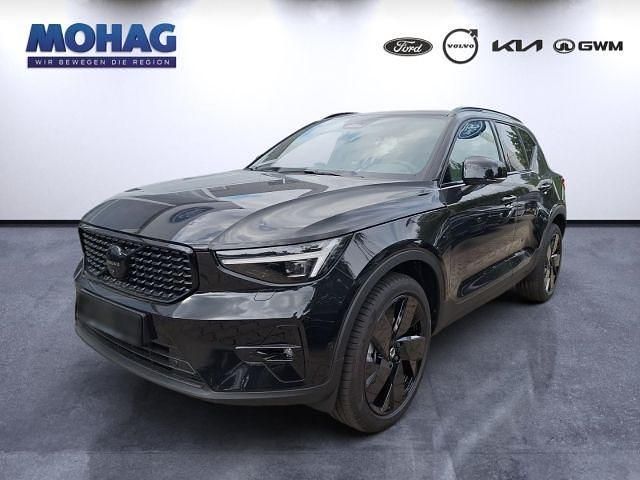 Schwarz Neu 2025 Volvo XC40 Plus SUV | 47.880 € (Teuer) - Bild 1/4