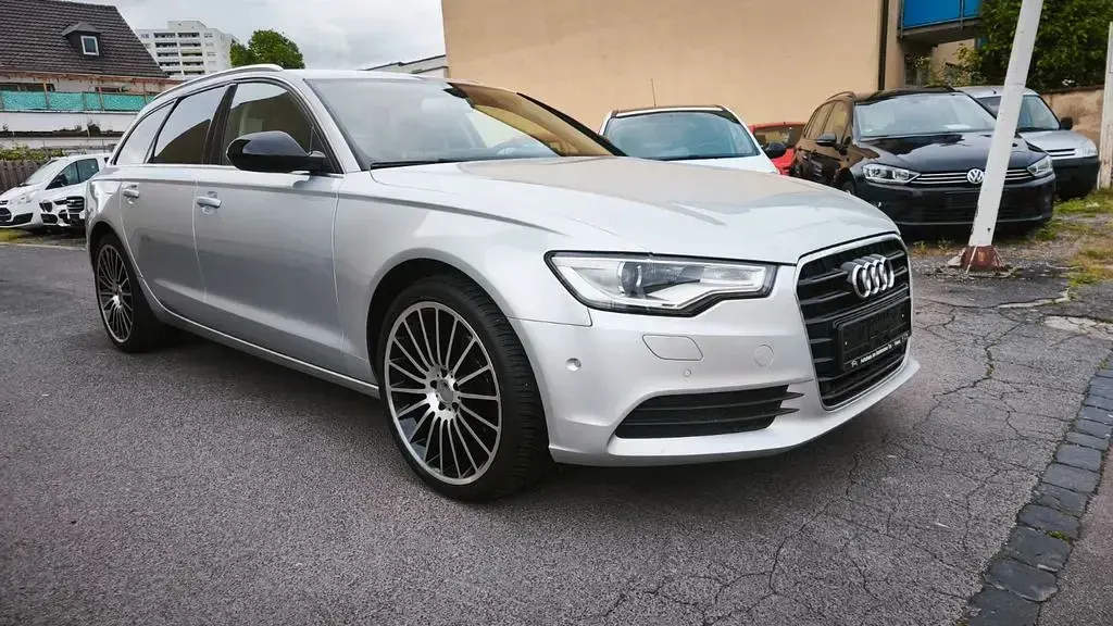 Używany Audi A6 Comfort 204 KM (150 kW) 2012 Srebrny Kombi