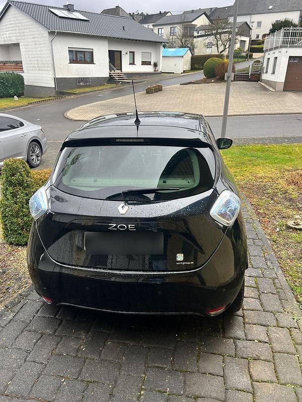 Gebraucht Renault Zoe 42 kW (58 PS) 2016 Schwarz Kleinwagen