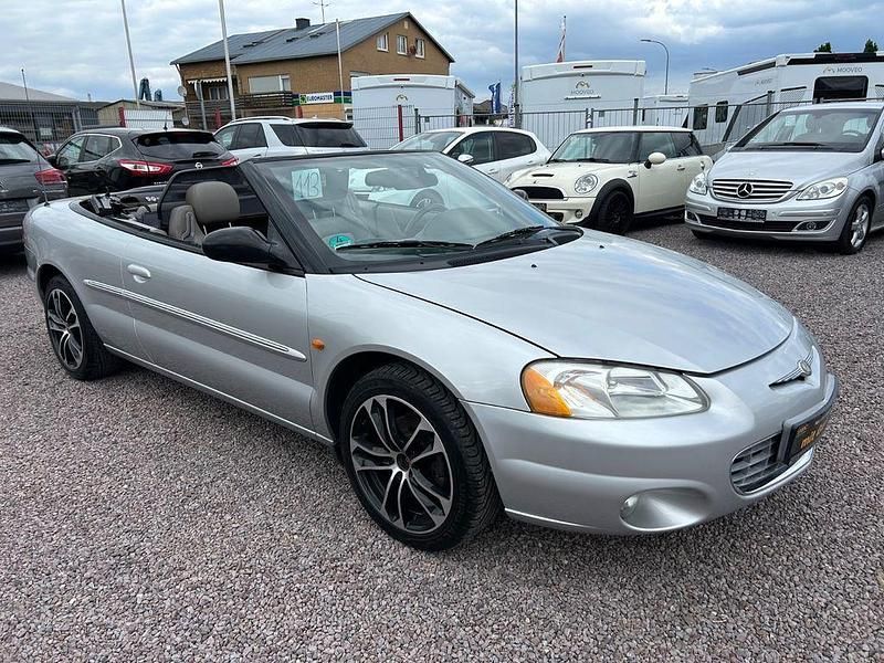 Gebraucht Chrysler Sebring Cabriolet 203 PS (149 kW) 2002 Silber Cabrio