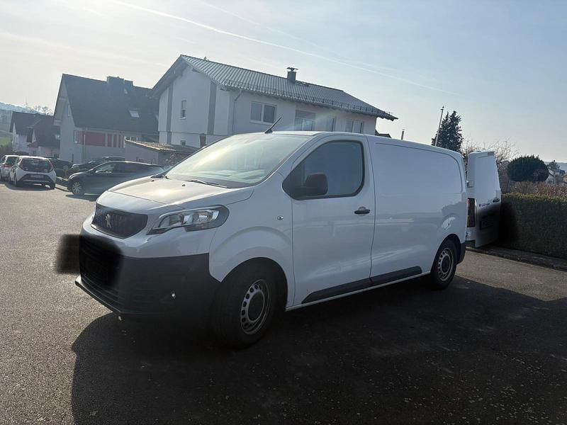 Gebraucht Peugeot Expert 120 PS (88 kW) 2024 Weiß Van