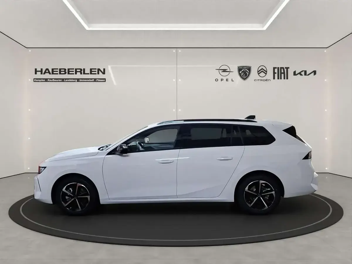 Neu Opel Astra 131 PS (96 kW) 2025 Weiß Kleinwagen