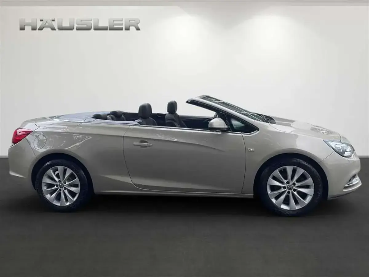 Gebraucht Opel Cascada Innovation 140 PS (102 kW) 2015 Beige met. Cabrio