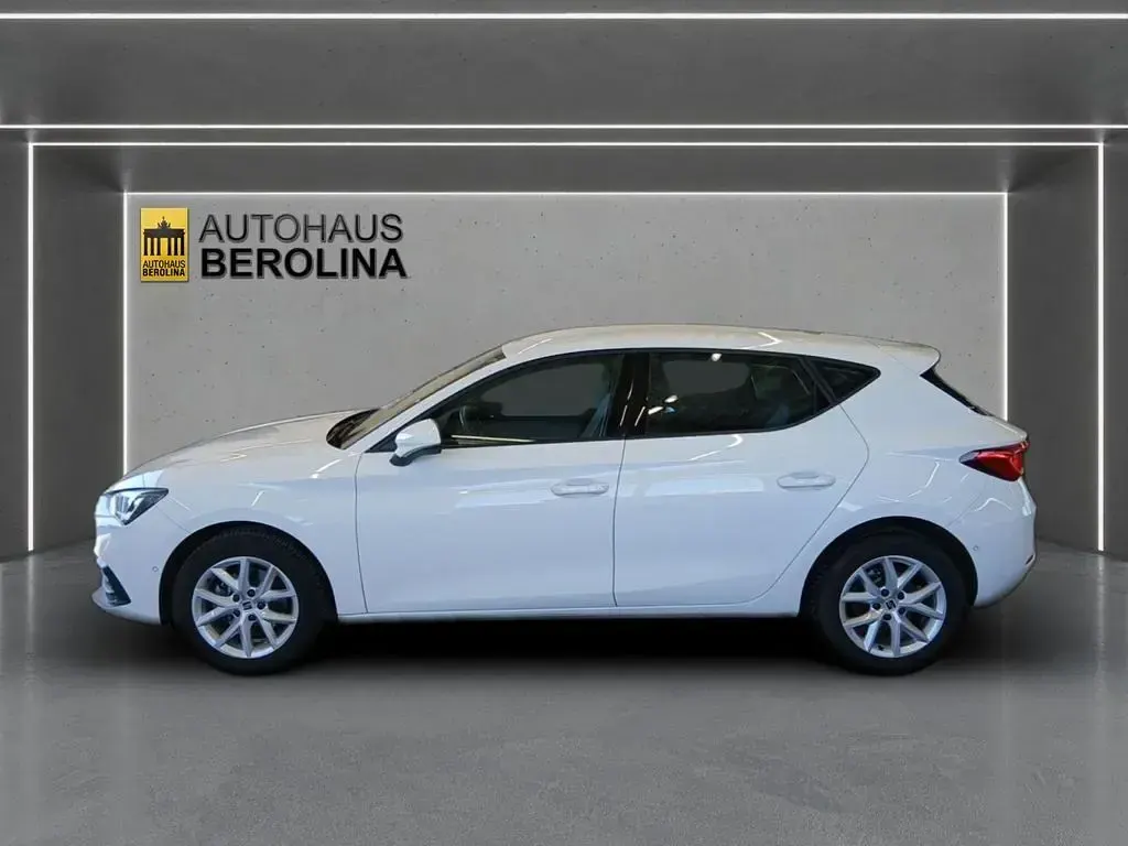 Gebraucht Seat Leon Style 110 PS (80 kW) 2022 Weiß Limousine