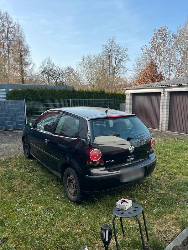 Second-hand VW Polo 64 CP (47 kW) 2007 Negru Hatchback