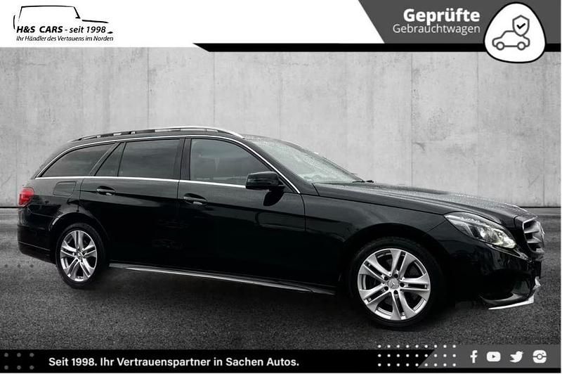 Gebraucht Mercedes E220 AMG 170 PS (125 kW) 2017 Schwarz Limousine