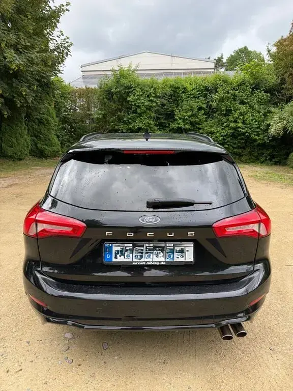 Gebraucht Ford Focus ST-Line 182 PS (133 kW) 2019 Schwarz Limousine