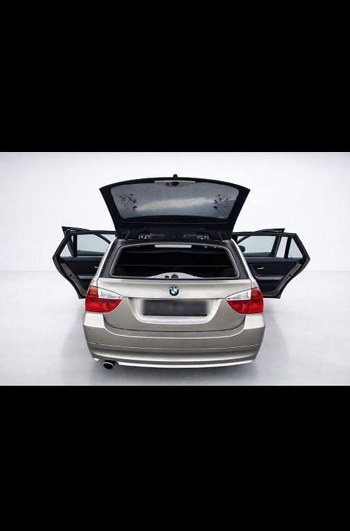 Gebraucht BMW 320 150 PS (110 kW) 2007 Gold Kombi