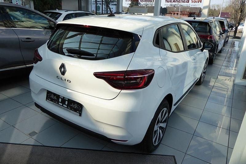 Gebraucht Renault Clio V Equilibre 67 PS (49 kW) 2022 Weiß Limousine