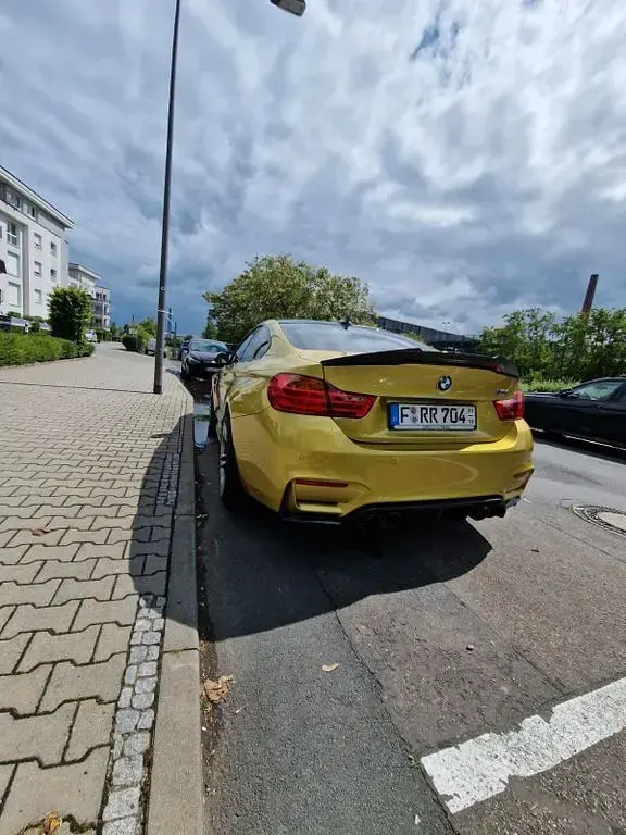 Używany BMW M4 Performance 431 KM (317 kW) 2014 Złoty Coupe