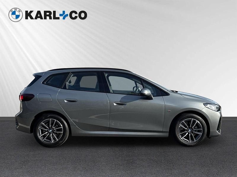 Gebraucht BMW 218 Active Tourer Efficient Dynamics 136 PS (100 kW) 2025 Skyscraper grau metallic Van / Kleinbus