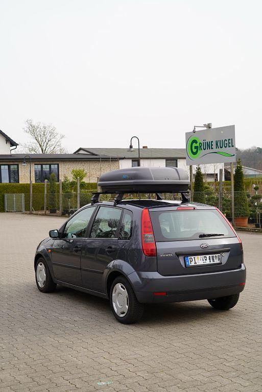 Gebraucht Ford Fiesta Trend 69 PS (50 kW) 2004 Grau Kleinwagen